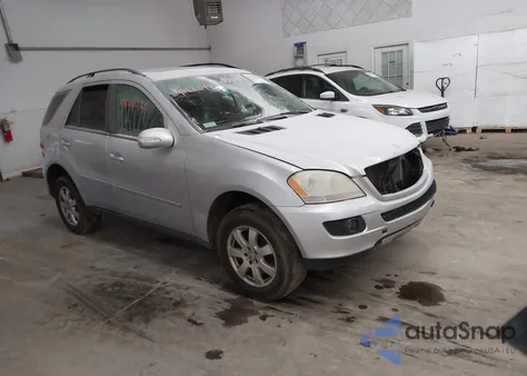 2006 Mercedes-Benz Ml 350 4Matic z USA, uszkodzony, nr VIN 4JGBB86E36A119910